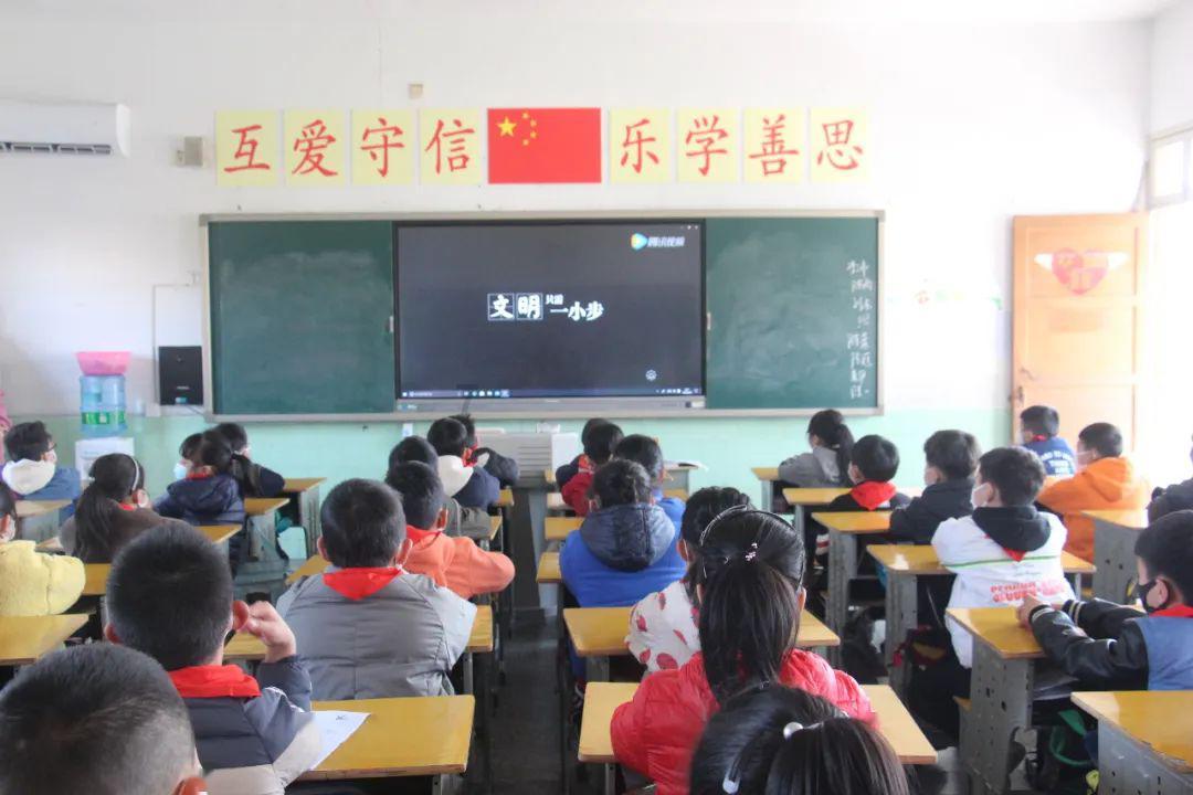 寻找迷路的女孩
